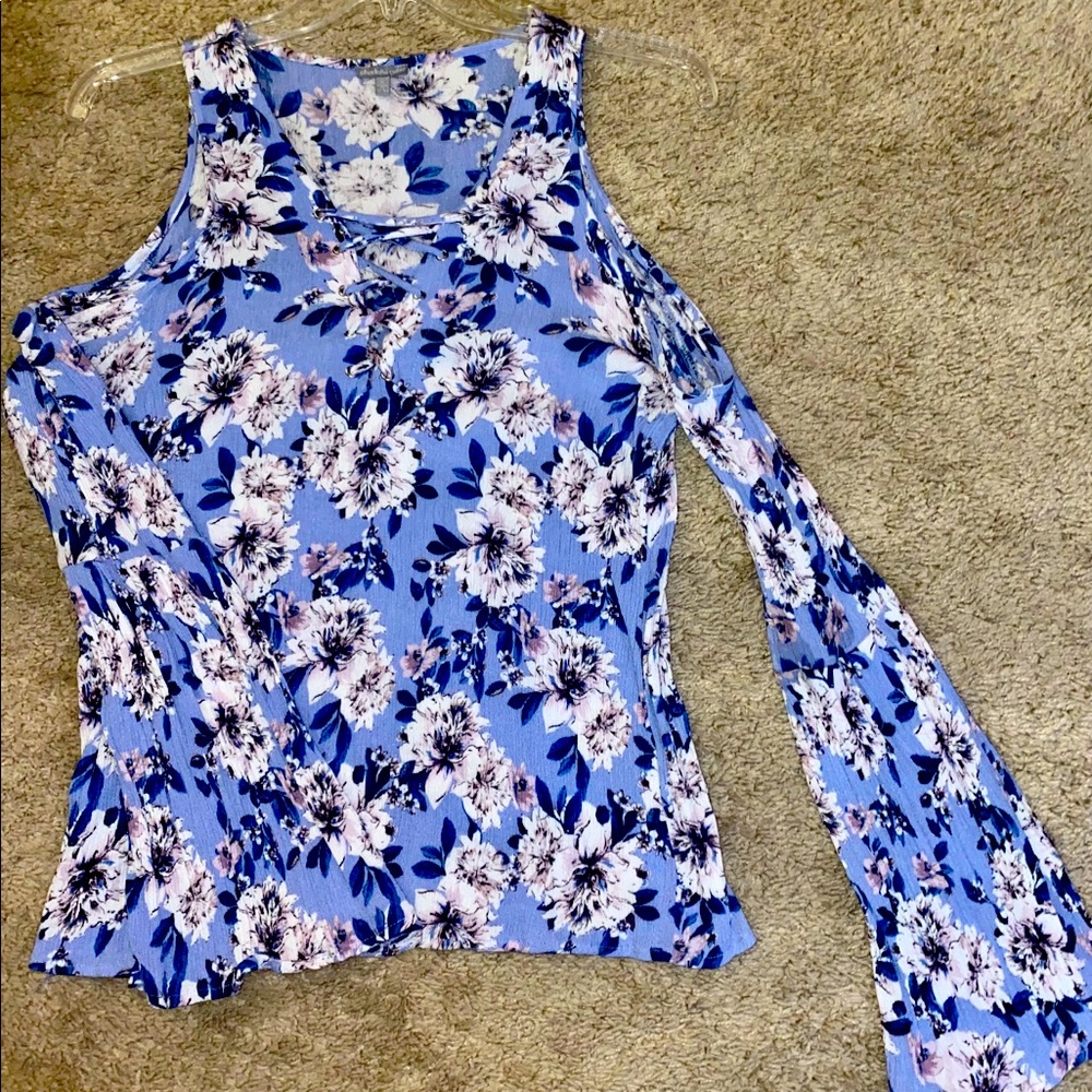 Long sleeve top